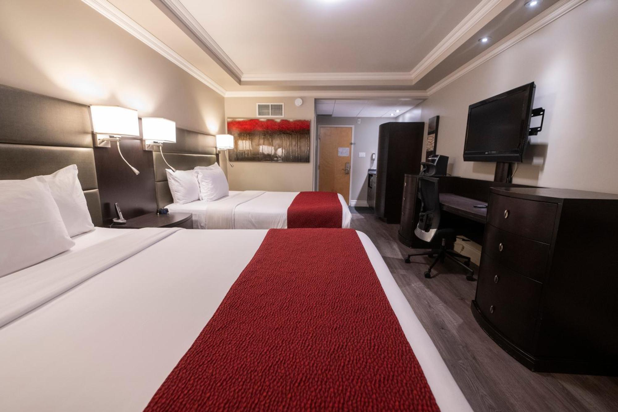 Hotel & Suites Le Dauphin 드럼먼드빌 외부 사진